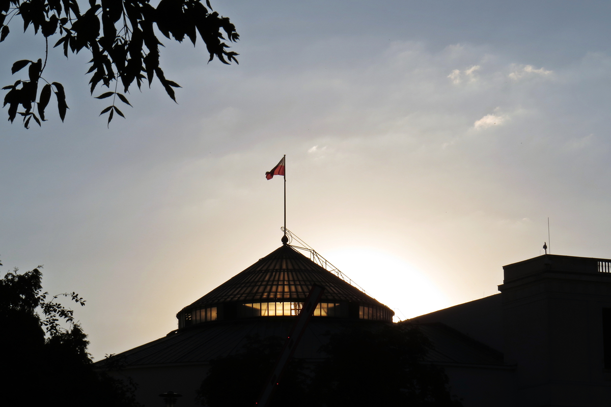 Sun,Sunset,Over,The,Polish,Senate,And,Parliament,Building,In